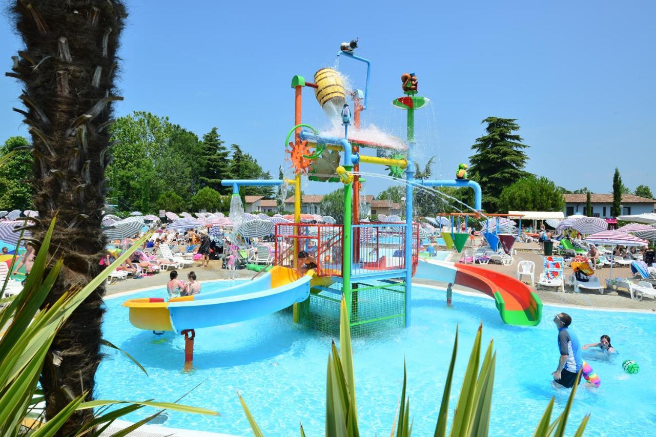 Campsite Albatross Mobile Homes On Bella Italia *